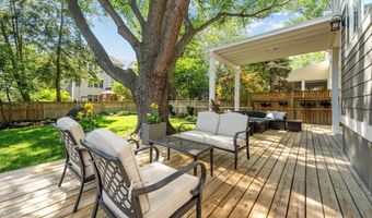 132 S GARFIELD St, Arlington, VA 22204