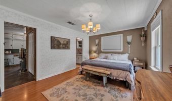 212 Circle Dr, Alvarado, TX 76009