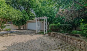 101 N Yale Ave, Arlington Heights, IL 60005