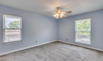 292 Brightfield Dr, Ballwin, MO 63021