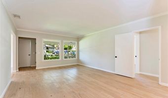1956 N Roosevelt, Altadena, CA 91001