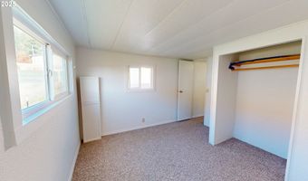 15765 S HIGHWAY 101 4, Brookings, OR 97415