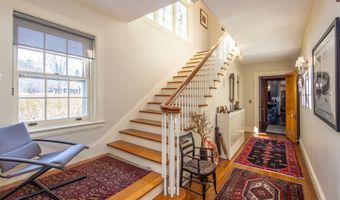 18 Bayside Dr, Belfast, ME 04915