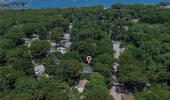 27 Fairway Dr, North Kingstown, RI 02852