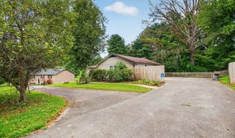 823 Birdie Dr, Abingdon, VA 24211