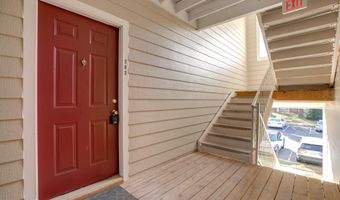 20950 TIMBER RIDGE Ter 202, Ashburn, VA 20147