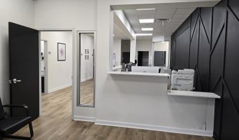 350 W North Ave, Addison, IL 60101