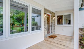 8604 TOBIN Rd, Annandale, VA 22003
