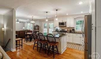 530 Westview Dr, Athens, GA 30606