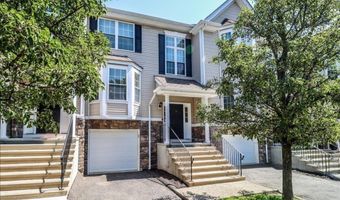 702 Sienna Dr 702, Danbury, CT 06810