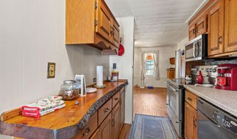 96 French St, Acton, ME 04001