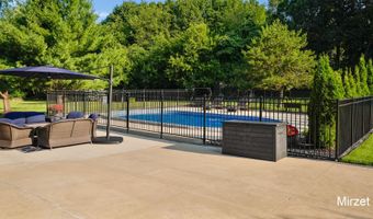 5220 Canyon River Dr NE, Ada, MI 49301