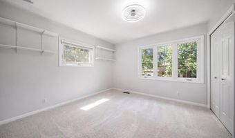 2375 Dundee Dr, Ann Arbor, MI 48103