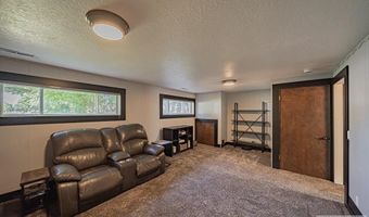 2039 Mckinzie Ave, Idaho Falls, ID 83404