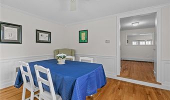 12 Terrace Dr, Bristol, RI 02809