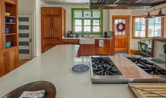20 Greeley Ave, Bar Harbor, ME 04609