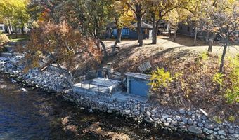 3019 1st St, Arnolds Park, IA 51331