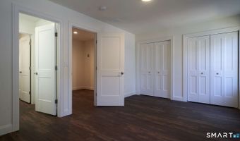 16 Jordan Ln, Colchester, CT 06415