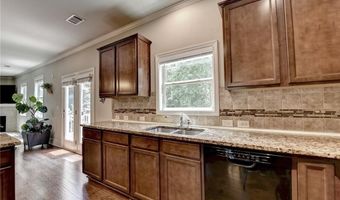808 Harrison Dr, Acworth, GA 30102