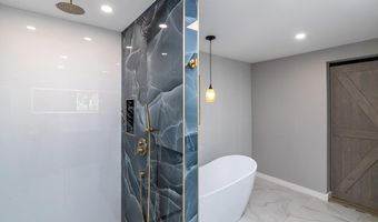 50 Indian Trl, Charlestown, RI 02813