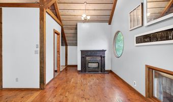 19860 Lawrence 2230, Aurora, MO 65605