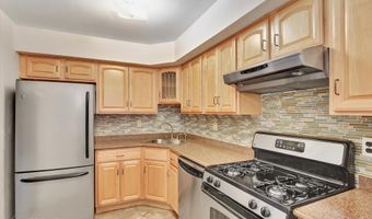 31 Balmoral Ct, Aberdeen, NJ 07747