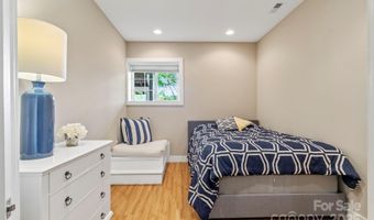 12 Broadmoor Dr, Arden, NC 28704