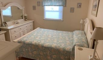 1 E 29th St, Beach Haven, NJ 08008