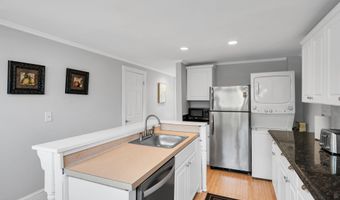 512 Main Ave #4, Bay Head, NJ 08742