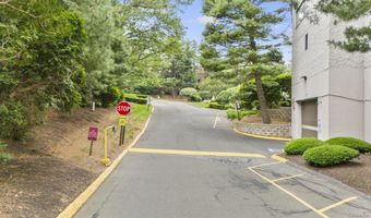 3200 Park Ave 9B1, Bridgeport, CT 06604