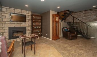 364 E 1600 Rd, Baldwin City, KS 66006