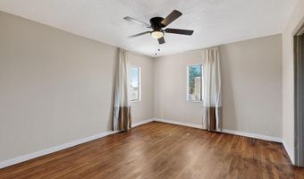 165 Hilton Ave NW, Albuquerque, NM 87107