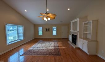 924 Easy St, Asheboro, NC 27205