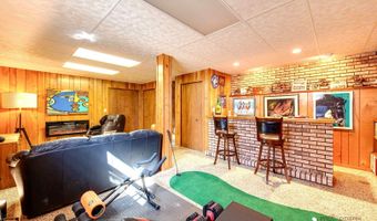 2042 S Goebbert Rd, Arlington Heights, IL 60005