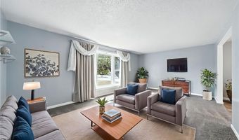 292 Oakbrook Dr, Amherst, NY 14221