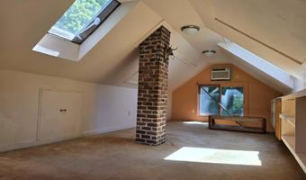 65 Cedar St, Brattleboro, VT 05301