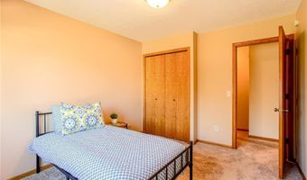8567 Xenium Ln N, Maple Grove, MN 55369