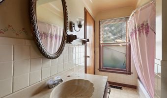 306 Summer St, Adrian, MI 49221