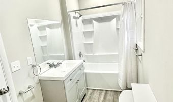 1411 S VanBuren St, Auburn, IN 46706