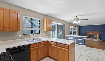 190 Oakbriar Farm Dr, Ballwin, MO 63021