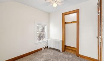 907 8th St SE, Austin, MN 55912