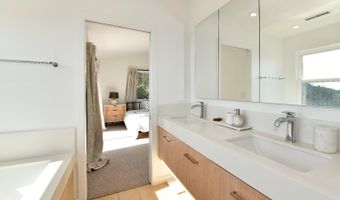 540 Edgemont Ln, Angwin, CA 94508