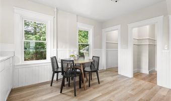 15 Spruce Ave, Cranston, RI 02910