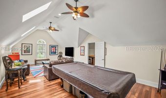 30 Dolphin Point Dr, Beaufort, SC 29907