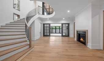 19 Rio Vista Dr, Alpine, NJ 07620