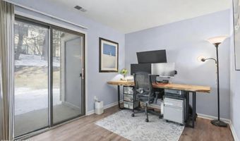 283 Gloucester Ct, Aberdeen, NJ 07747