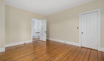 39 Walcott Ave, Jamestown, RI 02835