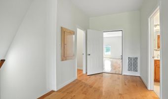 1433 Piney Mountain Rd, Appomattox, VA 24522