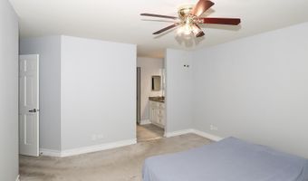 1003 Interloch Ct, Algonquin, IL 60102