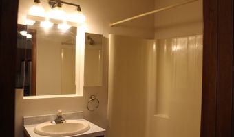 371 Emmett St APT 6, Bristol, CT 06010